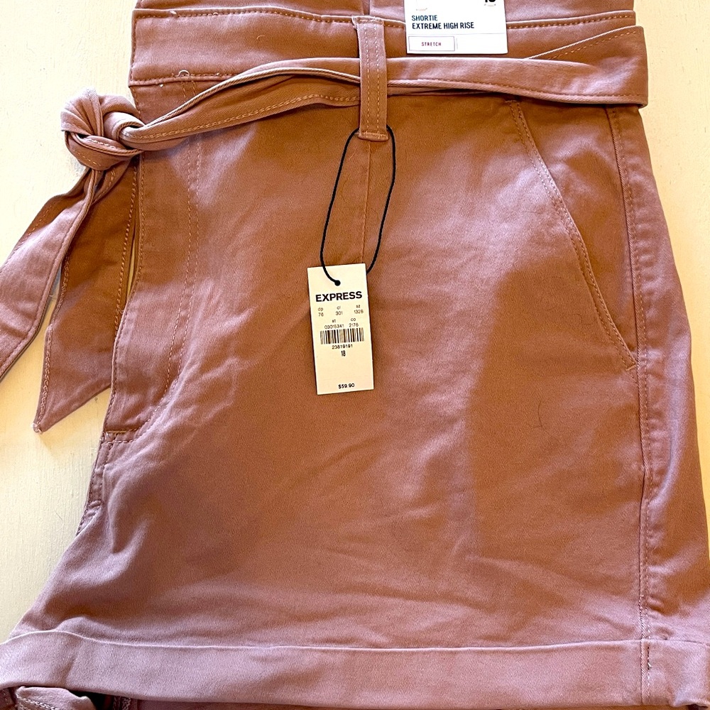 Express extreme high rise shortie
